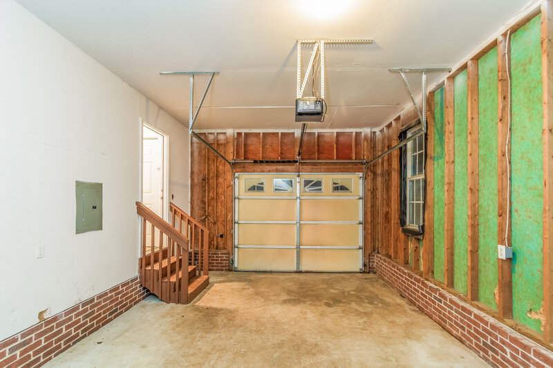 2,035/Mo, 258 Tillamook Dr Wake Forest, NC 27587 Garage View