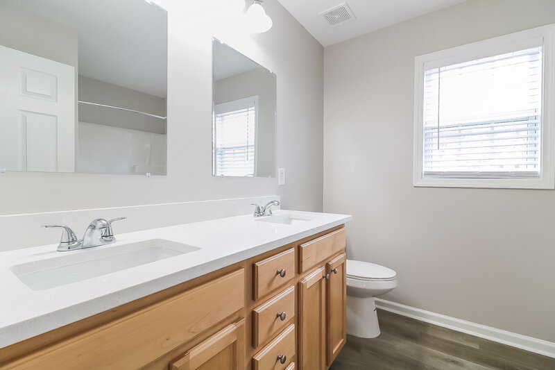 2,185/Mo, 5232 Nautical Ln Raleigh, NC 27610 Bathroom View
