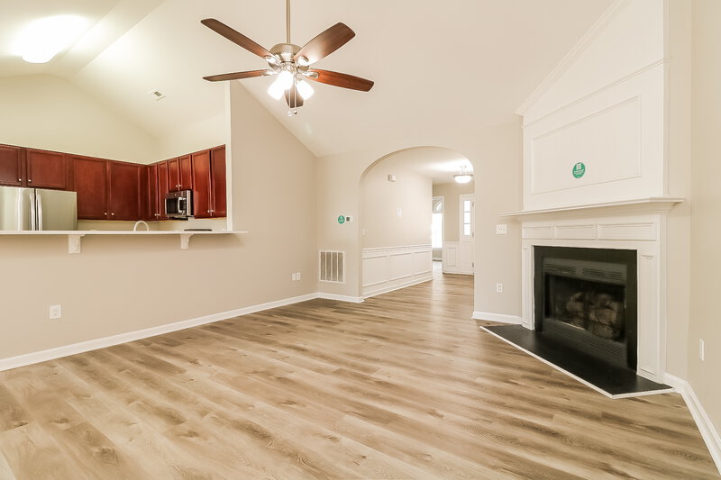 2,130/Mo, 922 Widewaters Pkwy Knightdale, NC 27545 Living Room View 2