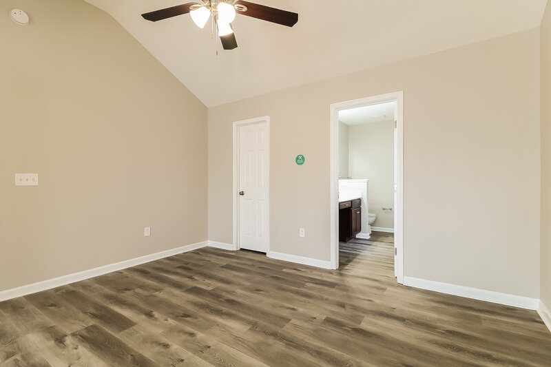 2,130/Mo, 922 Widewaters Pkwy Knightdale, NC 27545 Main Bedroom View 2