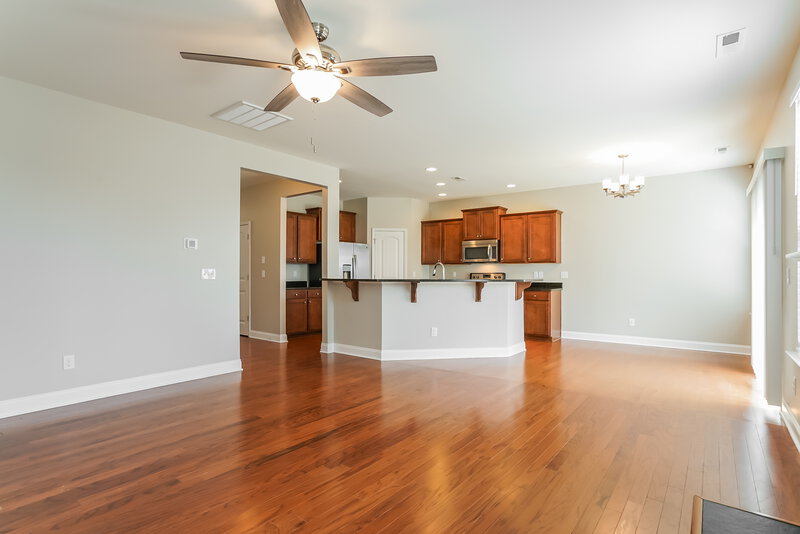 2,370/Mo, 335 Clubhouse Dr Youngsville, NC 27596 Living Room View 2