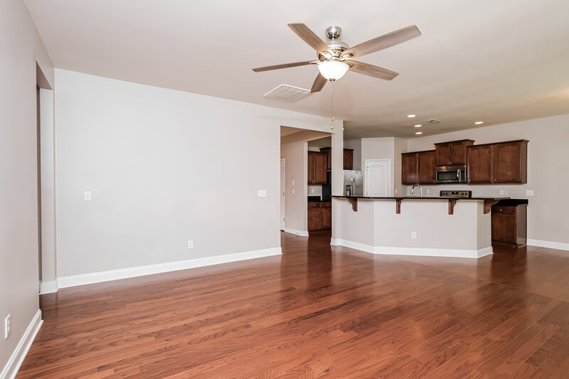 1,905/Mo, 335 Clubhouse Dr Youngsville, NC 27596 Living Room View 2
