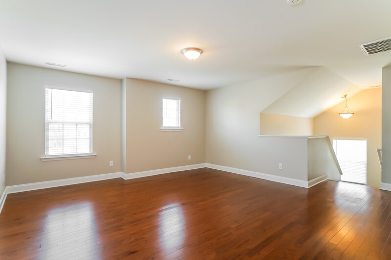 2,370/Mo, 335 Clubhouse Dr Youngsville, NC 27596 Living Room View 3
