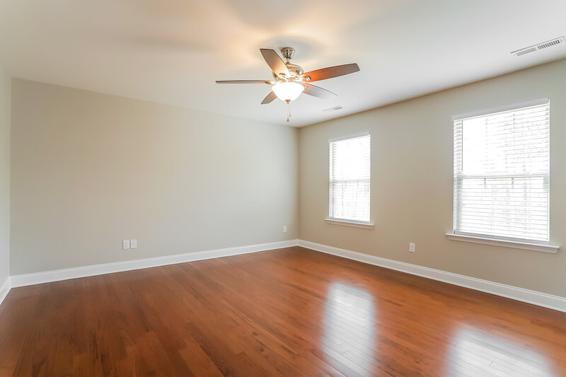 2,370/Mo, 335 Clubhouse Dr Youngsville, NC 27596 Main Bedroom View