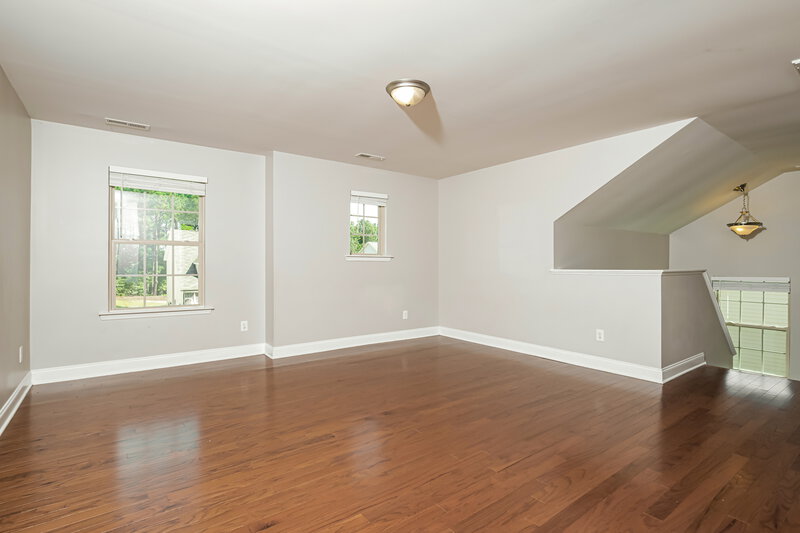 1,905/Mo, 335 Clubhouse Dr Youngsville, NC 27596 Loft View