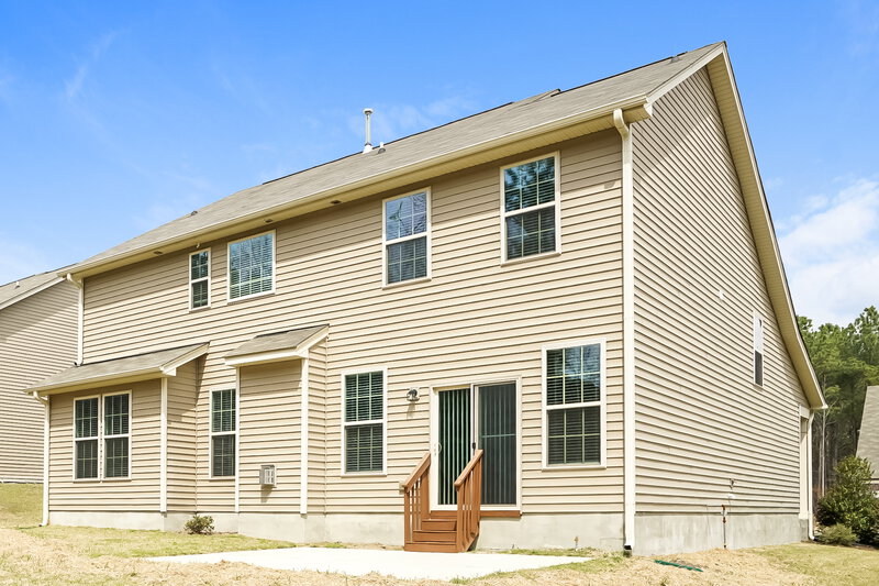 2,370/Mo, 335 Clubhouse Dr Youngsville, NC 27596 Rear View
