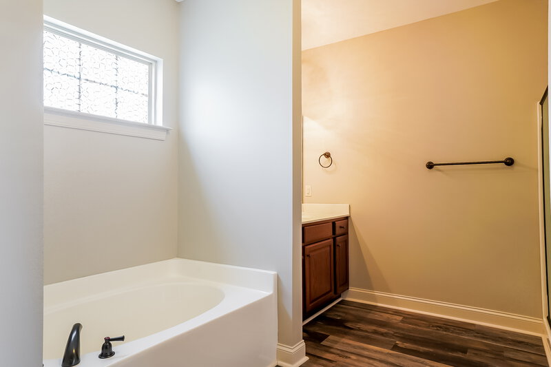 2,470/Mo, 497 Adams Point Dr Garner, NC 27529 Bathroom View