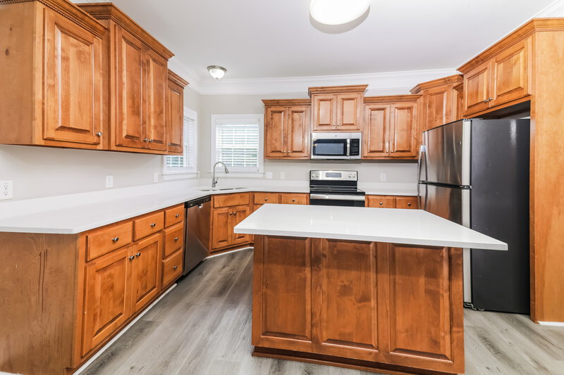 1,975/Mo, 133 Holiday Island Dr Garner, NC 27529 Kitchen View