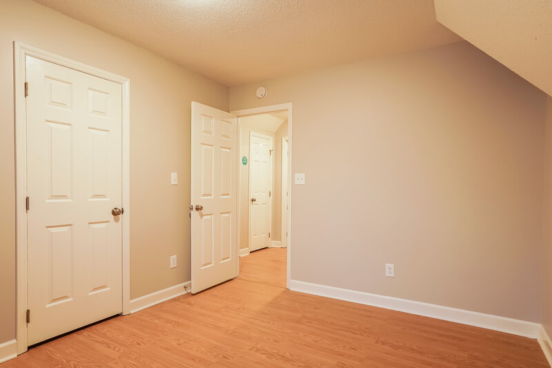 1,810/Mo, 4813 Draper Rd Raleigh, NC 27616 Bedroom View 3