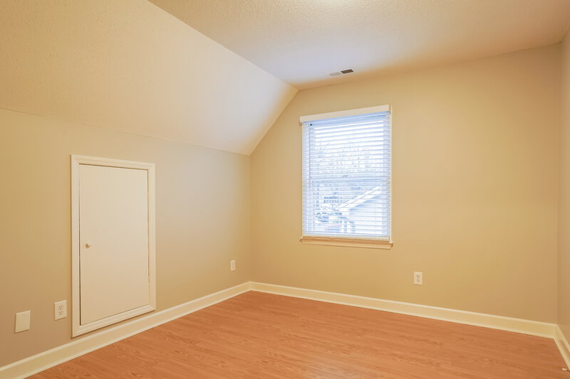 1,810/Mo, 4813 Draper Rd Raleigh, NC 27616 Bedroom View 4