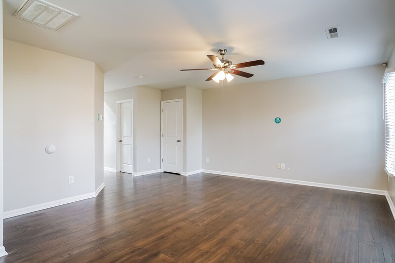 2,075/Mo, 1619 Moineau Ln Raleigh, NC 27610 Living Room View