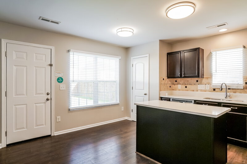 2,075/Mo, 1619 Moineau Ln Raleigh, NC 27610 Dining Room View