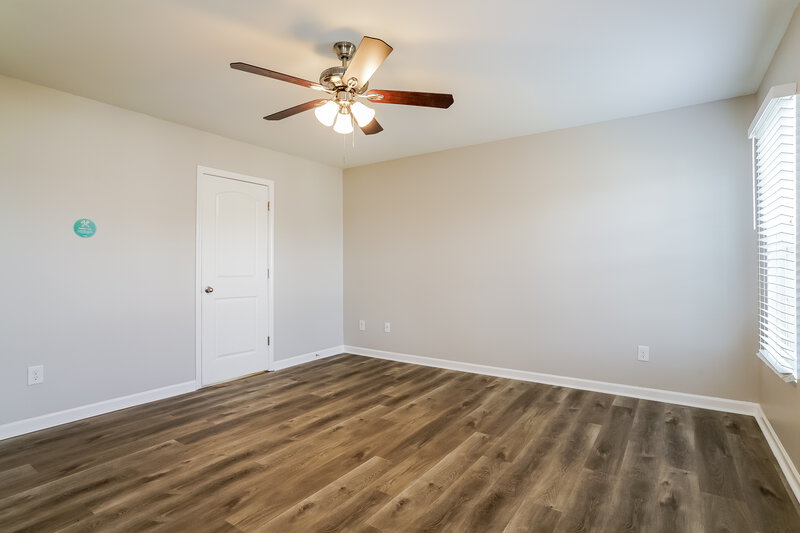 2,075/Mo, 1619 Moineau Ln Raleigh, NC 27610 Main Bedroom View 2