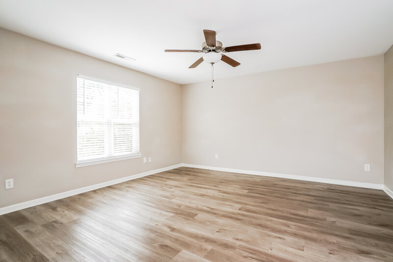 1,860/Mo, 223 Caddel St Wake Forest, NC 27587 Living Room View 3