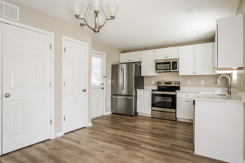 1,860/Mo, 223 Caddel St Wake Forest, NC 27587 Kitchen View