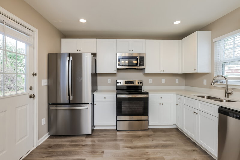 1,775/Mo, 223 Caddel St Wake Forest, NC 27587 Kitchen View 2