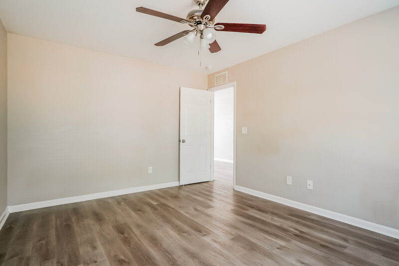 1,860/Mo, 223 Caddel St Wake Forest, NC 27587 Main Bedroom View 2
