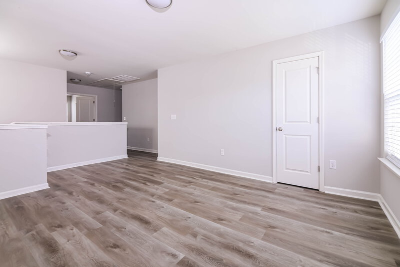 2,200/Mo, 36 W Painted Way Clayton, NC 27527 Living Room View 2