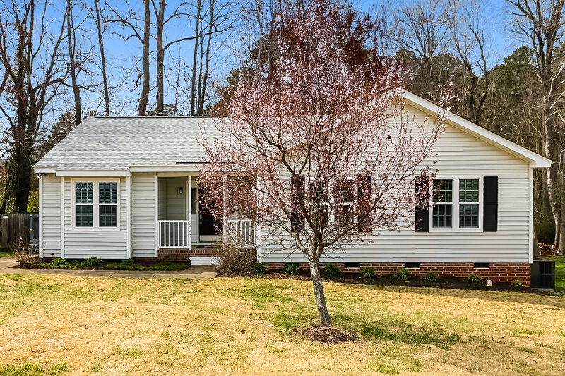 1,835/Mo, 524 Baygall Rd Holly Springs, NC 27540 External View