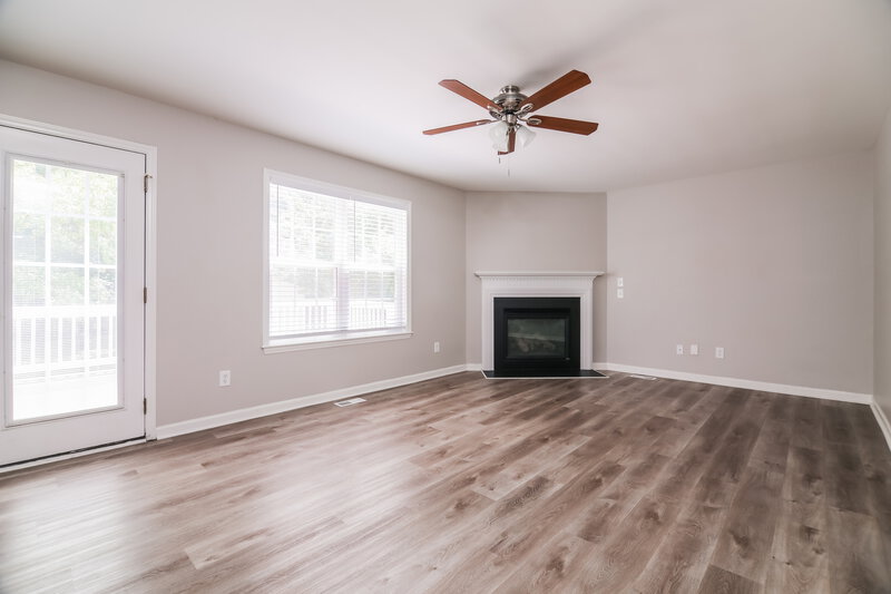 2,415/Mo, 6532 Austin Creek Dr Wake Forest, NC 27587 Living Room View