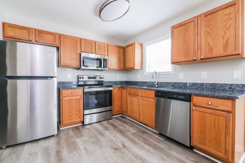 2,415/Mo, 6532 Austin Creek Dr Wake Forest, NC 27587 Kitchen View