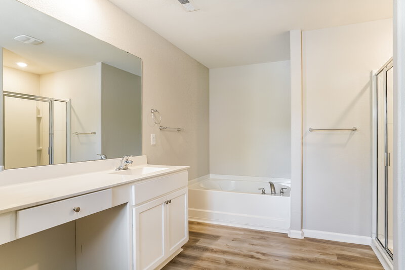 2,055/Mo, 301 Rustling Way Zebulon, NC 27597 Main Bathroom View