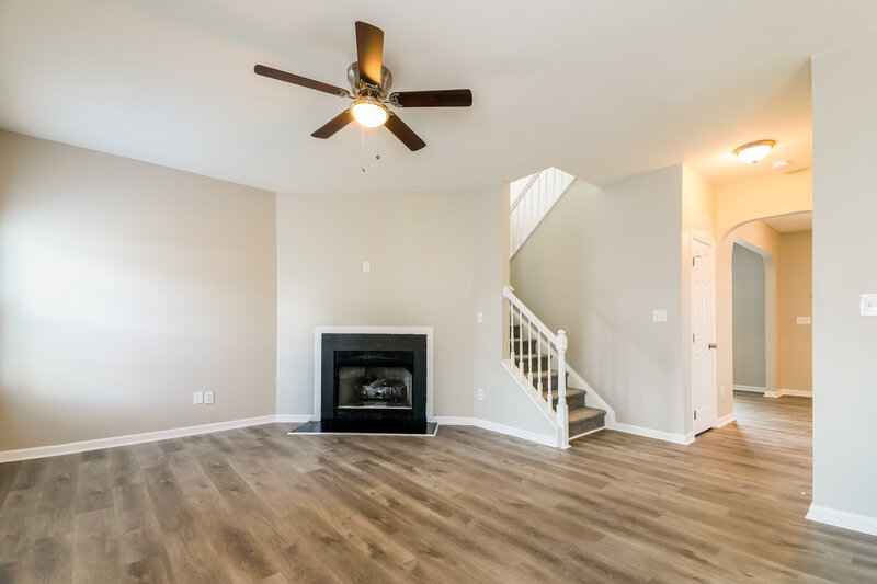 2,195/Mo, 8528 Neuse Hunter Dr Raleigh, NC 27616 Living Room View 2