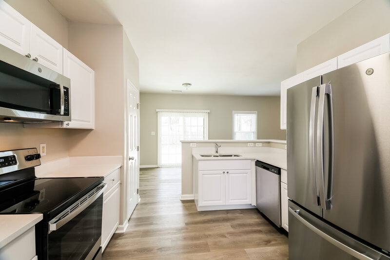 2,195/Mo, 8528 Neuse Hunter Dr Raleigh, NC 27616 Kitchen View