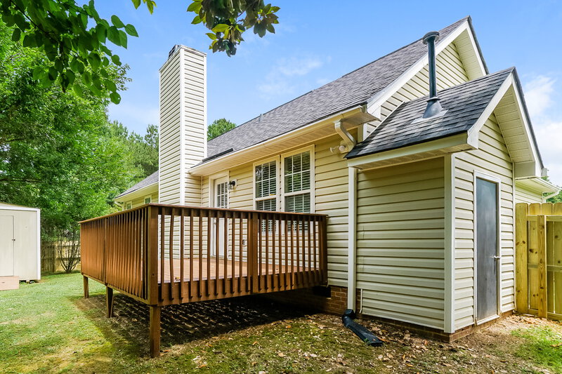 1,995/Mo, 412 Birdsong Way Holly Springs, NC 27540 Rear View