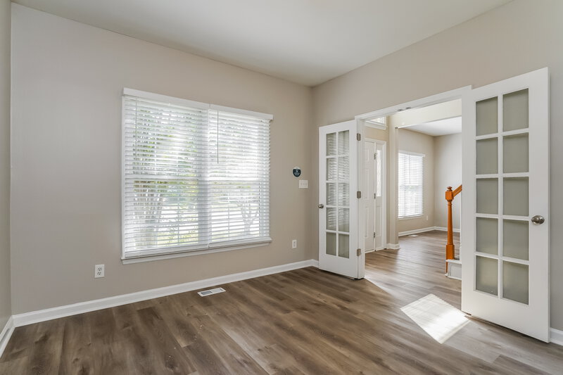 2,725/Mo, 8817 Whitby Ct Raleigh, NC 27615 Office View