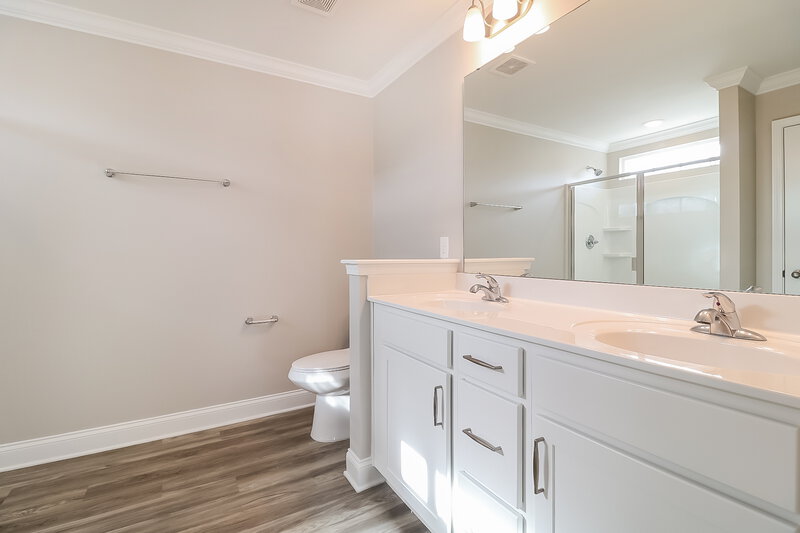 2,415/Mo, 454 Outwater Ridge Dr Garner, NC 27529 Main Bathroom View