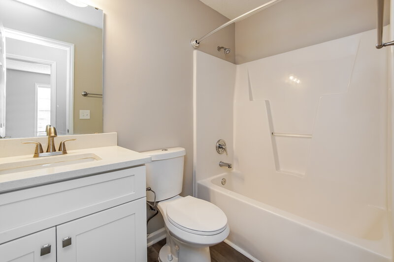 1,665/Mo, 189 Clear Water Dr Wilson's Mills, NC 27577 Bathroom View