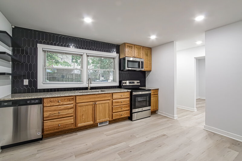 1,965/Mo, 3213 Burntwood Cir Raleigh, NC 27610 Kitchen View 2