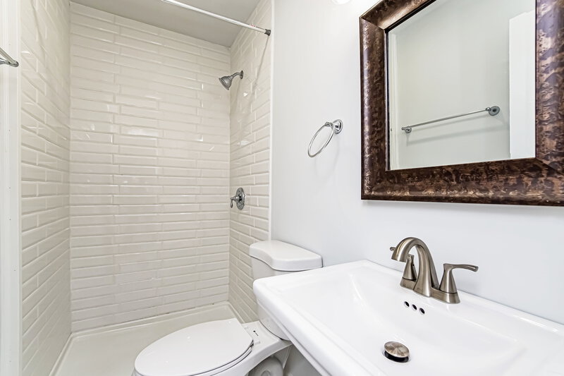 1,965/Mo, 3213 Burntwood Cir Raleigh, NC 27610 Bathroom View