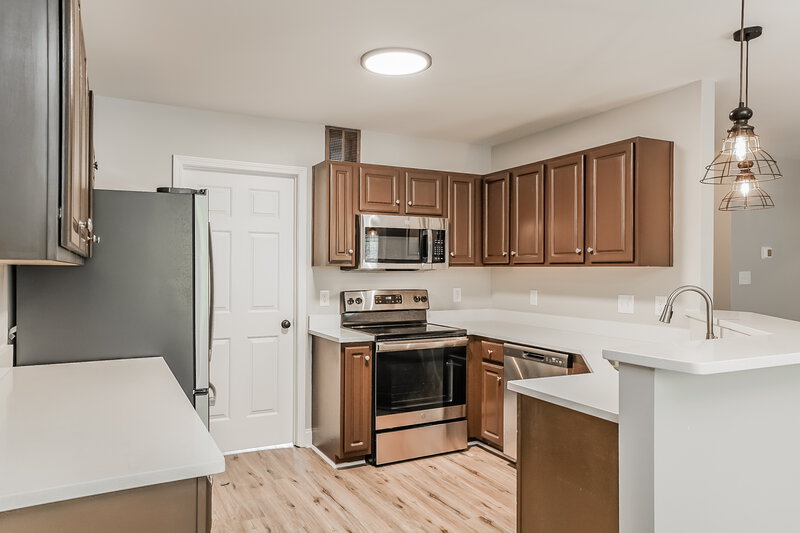 1,975/Mo, 143 Locket Dr Clayton, NC 27520 Kitchen View