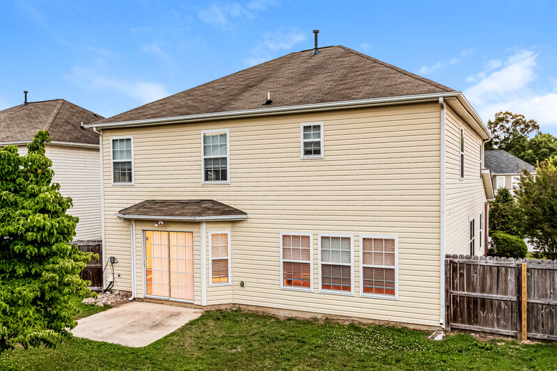 1,950/Mo, 6056 Ricker Rd Raleigh, NC 27610 Rear View