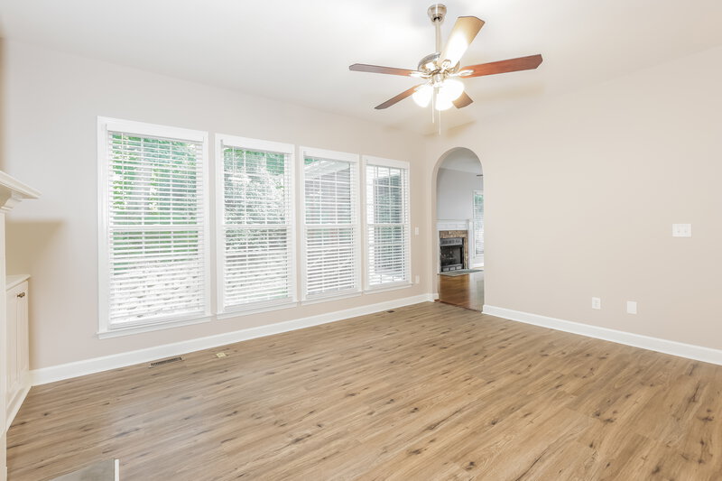 2,255/Mo, 717 Bennett Ridge Ct Wake Forest, NC 27587 Living Room View 2