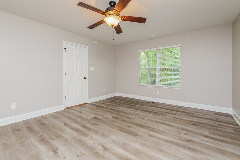 1,700/Mo, 145 Lynn Dr Clayton, NC 27520 Main Bedroom View