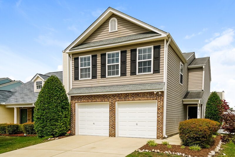 2,035/Mo, 8145 Wesley Farm Dr Raleigh, NC 27616 External View