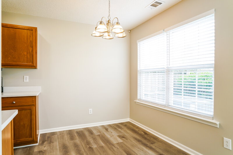 2,035/Mo, 8145 Wesley Farm Dr Raleigh, NC 27616 Dining Room View