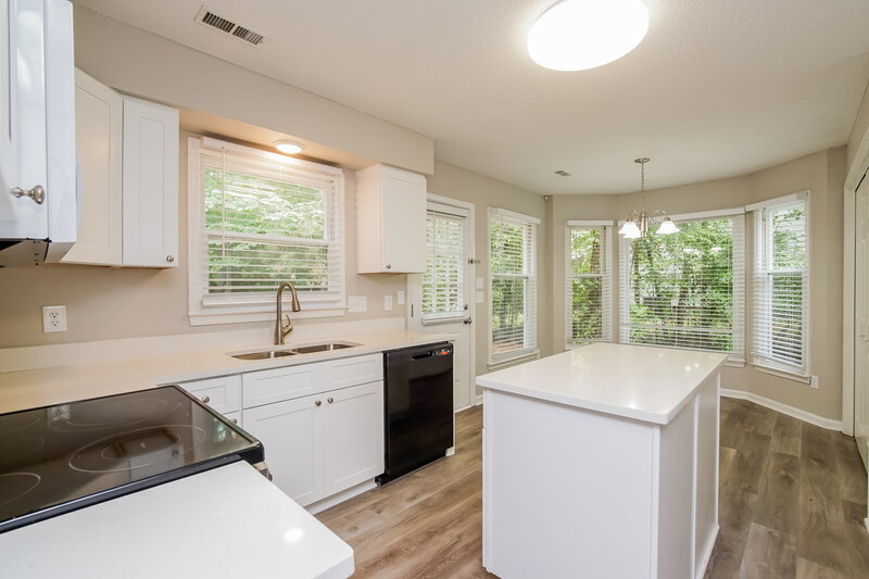 2,105/Mo, 1720 Winway Dr Raleigh, NC 27610 Kitchen View 2
