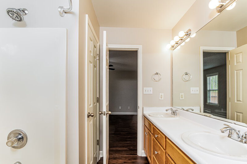 1,875/Mo, 408 Ginwood Ct Fuquay Varina, NC 27526 Main Bedroom View