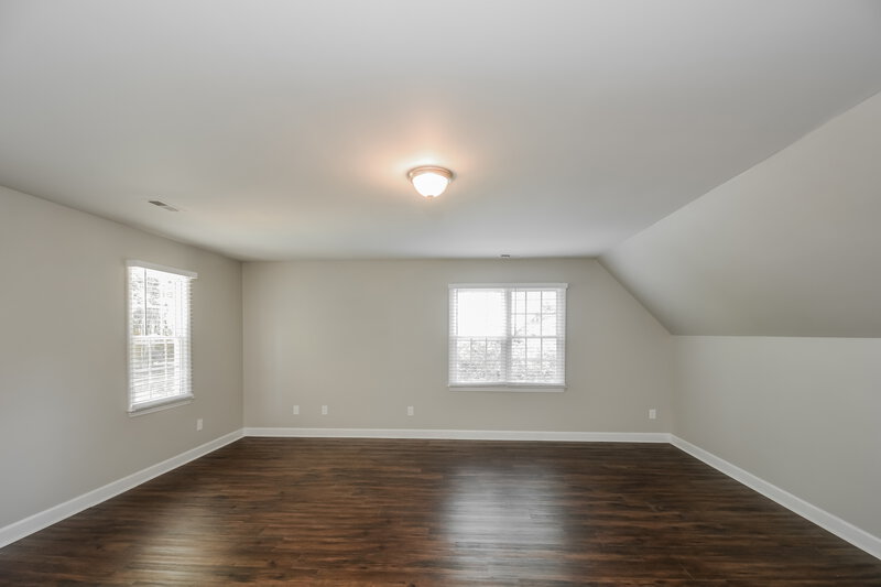 2,000/Mo, 508 Lakeview Ave Wake Forest, NC 27587 Loft View