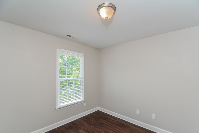 2,000/Mo, 508 Lakeview Ave Wake Forest, NC 27587 Bedroom View