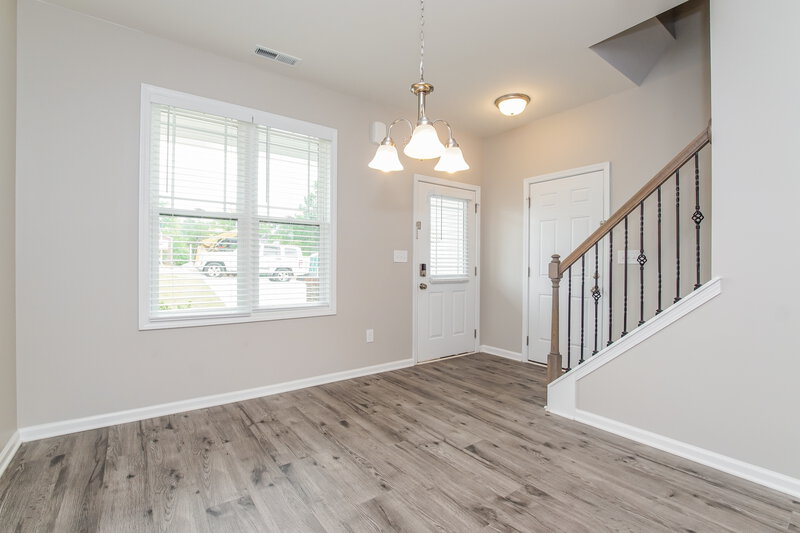 1,850/Mo, 18 Elliot Drive Clayton, NC 27520 Living Room View 3