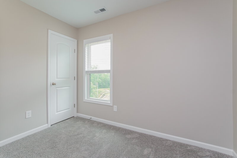 1,850/Mo, 18 Elliot Drive Clayton, NC 27520 Bedroom View