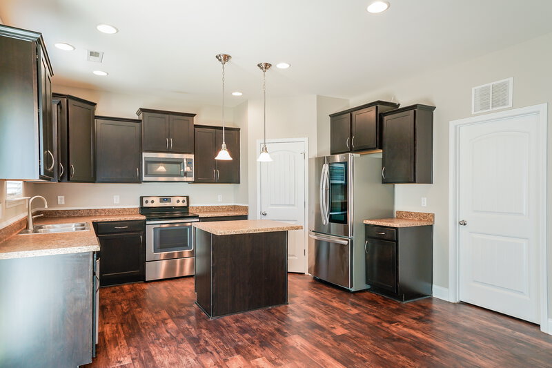 2,260/Mo, 3417 Snowberry Dr Raleigh, NC 27610 Kitchen View 2