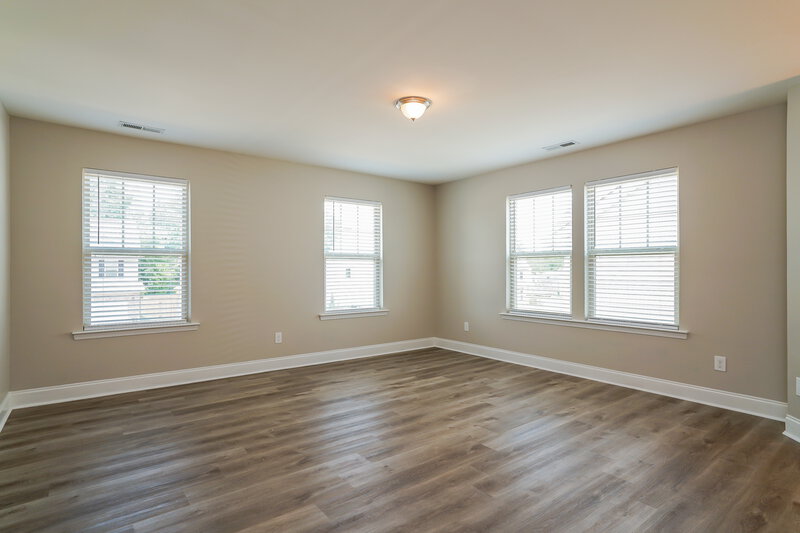 2,260/Mo, 3417 Snowberry Dr Raleigh, NC 27610 Family Room View