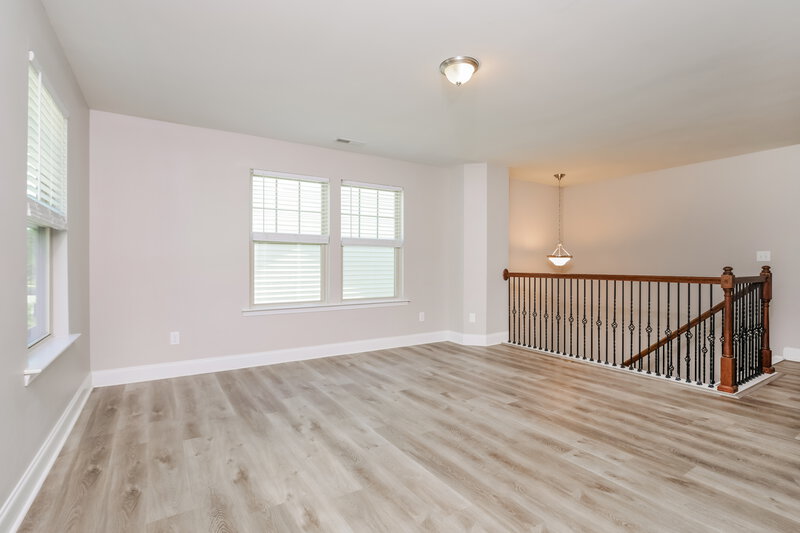 2,345/Mo, 3417 Snowberry Dr Raleigh, NC 27610 Loft View