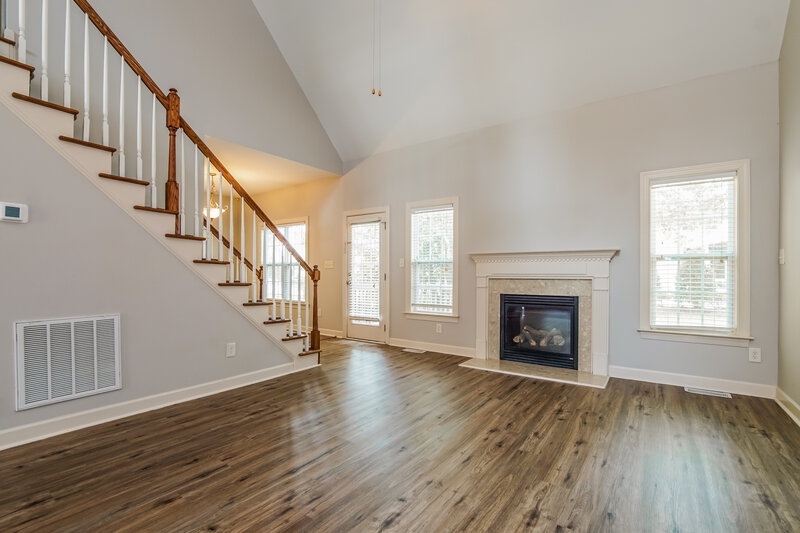 2,135/Mo, 169 North Farm Dr Clayton, NC 27527 Living Room View